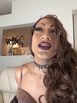 Chat +18 de Lia_Jones77 ao vivo