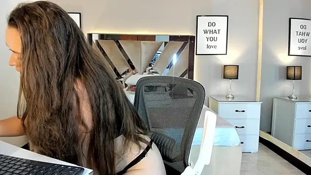 cellestehot: απευθείας συνομιλία ΧΧΧ