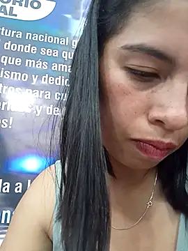 Nathaly_12 Adlı Modelin Canlı XXX Sohbeti