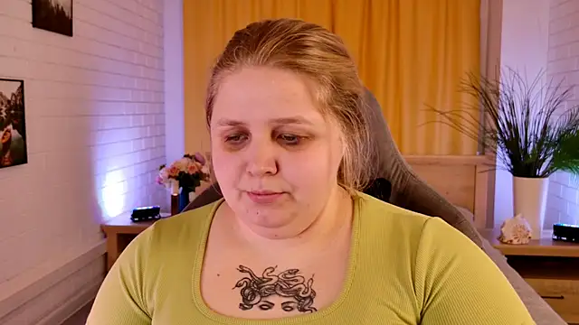 SladaDell 即時 XXX 聊天