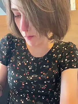 KamoranaのライブXXXチャット