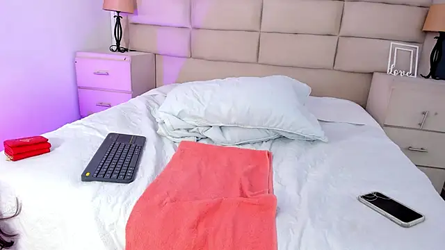 CarolineFyre 即時 XXX 聊天