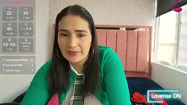 Barbara_fox__ élő XXX-chatje