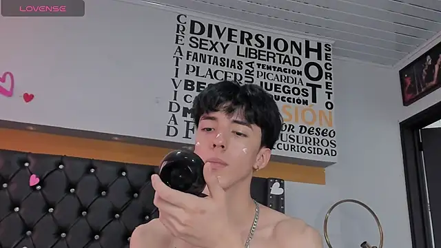 Chat +18 de AerumChae ao vivo