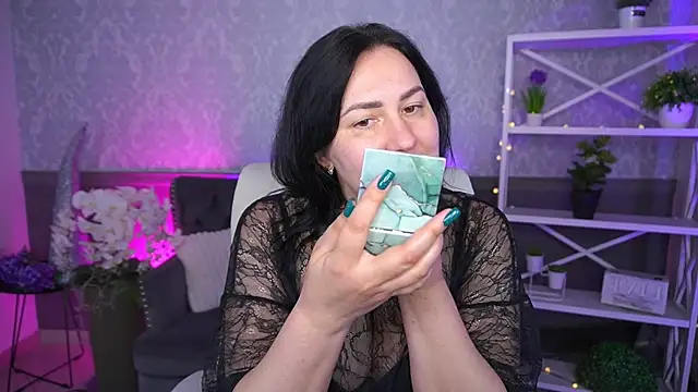 XXX chat uživo modela VelvetLuck