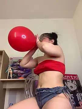 violettabond élő XXX-chatje