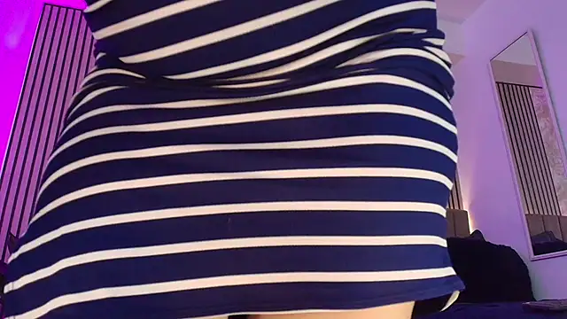 JuliRamirez live XXX chat