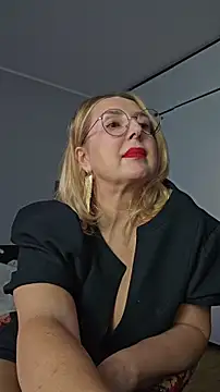 Show modela MariaRichi_ na web-kameri