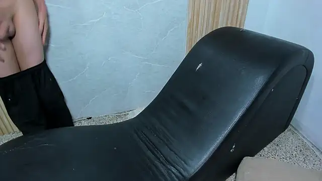 BurningKitty_ Adlı Modelin Canlı XXX Sohbeti