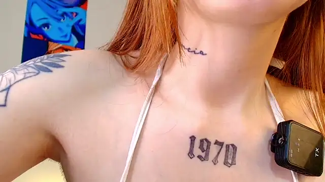 Bennuluspeach_ élő XXX-chatje