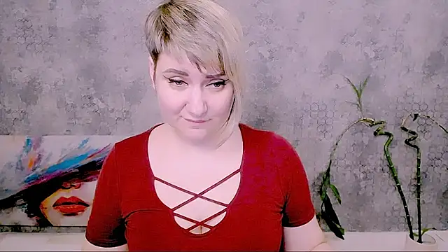 Djullia's Live XXX Chat