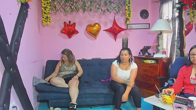 XXX chat uživo modela lesbiancuple