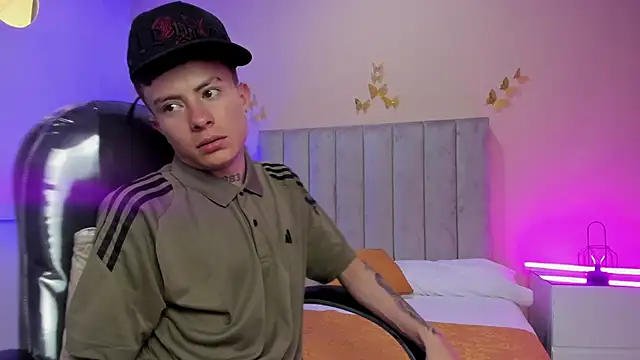 Nascary_Fox Pertunjukan Webcam