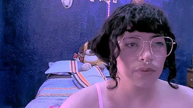 Онлайн чат XXX NinaYellow