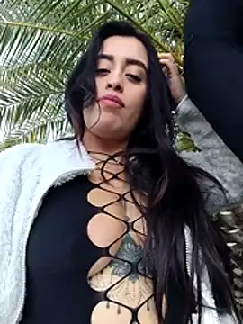 MissNyraSecret – Live XXX-chat