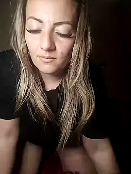 Sweetredvelvet Webcam show