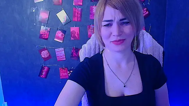 CuttieEmma – Live XXX-chat