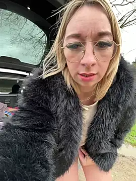 دردشة Giuliana_baby الجنسية المباشرة