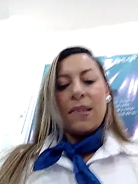 Chatroom XXX en direct de Katalina_S3xy