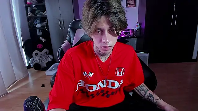 xIce_Boy Live XXX-chat