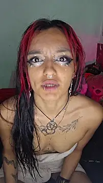 XXX chat uživo modela carolinerue