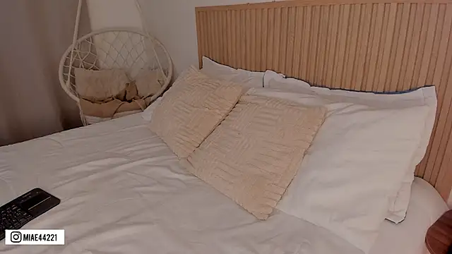 Chatroom XXX en direct de Little_Emma_11