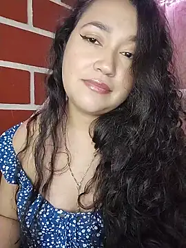 Chatroom XXX en direct de EmmaEspinoza_