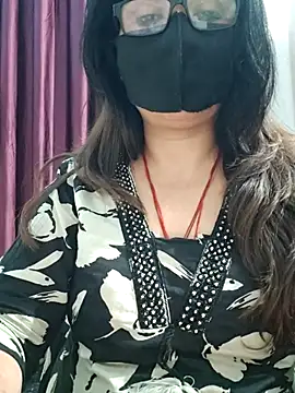 Aishwaryaa_69's Live XXX Chat