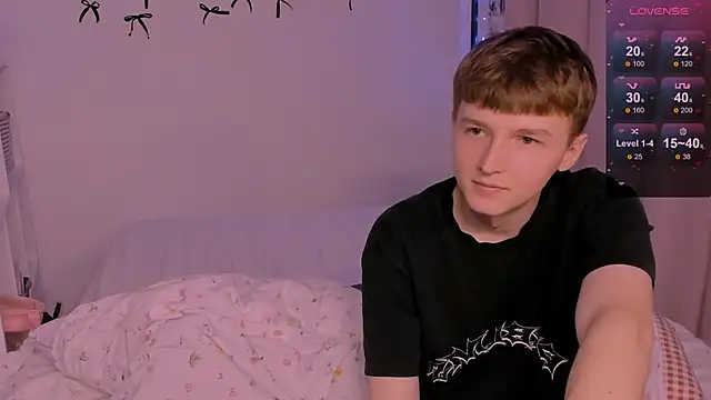 CoddleWeeper_ Adlı Modelin Canlı XXX Sohbeti