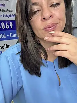 NATHALIA-28_'s Live XXX Chat