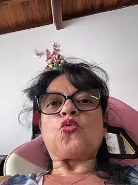 Sharongirl07 Adlı Modelin Canlı XXX Sohbeti