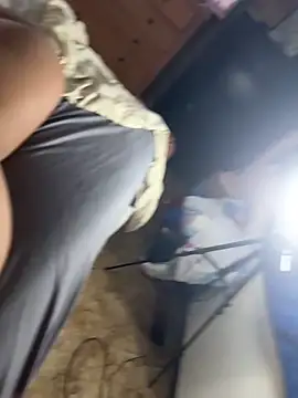 InterRacialFacial7296 Adlı Modelin Canlı XXX Sohbeti