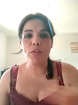 Bellapotencia1985: онлайн-секс-чат