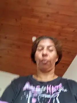 maleja23: онлайн-секс-чат