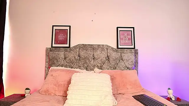 HannySexyy Adlı Modelin Canlı XXX Sohbeti