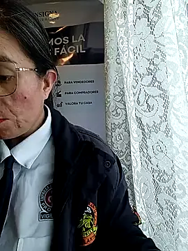 Valentina--1 Adlı Modelin Canlı XXX Sohbeti