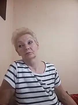 Chat +18 de Calypso-Loove ao vivo