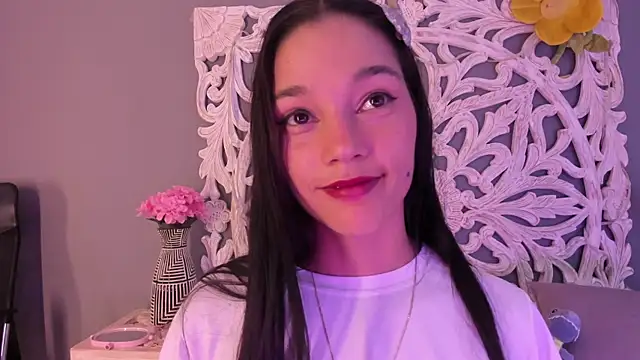 loraineblake Live XXX-chat