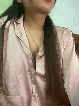 Xoai-cute Adlı Modelin Canlı XXX Sohbeti