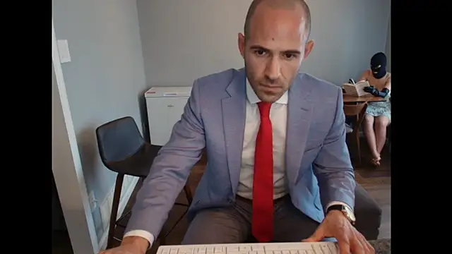 Owner_and_Asset's Live XXX Chat