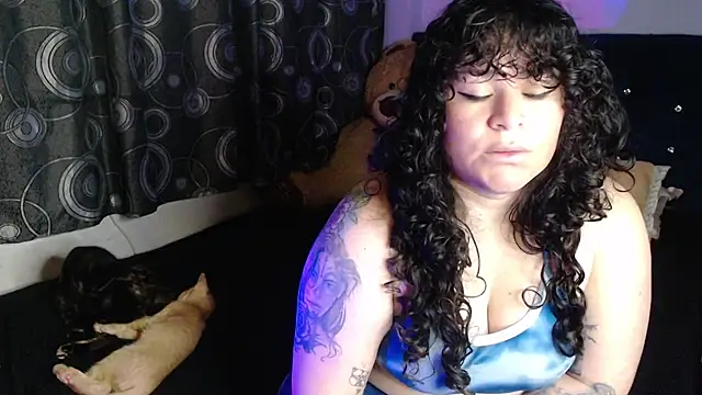 แชท XXX สดของ ANGELIQUE_KLANE