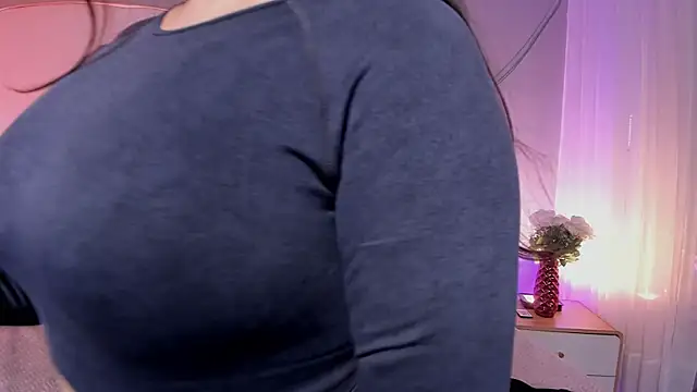 Nicolle_W: онлайн-секс-чат