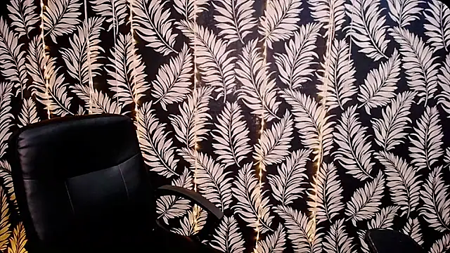 Chatroom XXX en direct de Olivia_playful