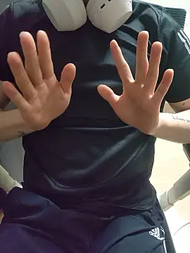 GGoongdi Pertunjukan Webcam