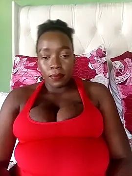 BeautyQueenX22 Show in webcam