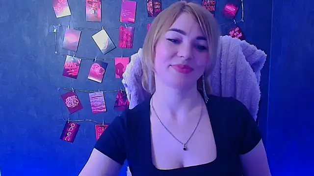 Chat XXX en directo de CuttieEmma