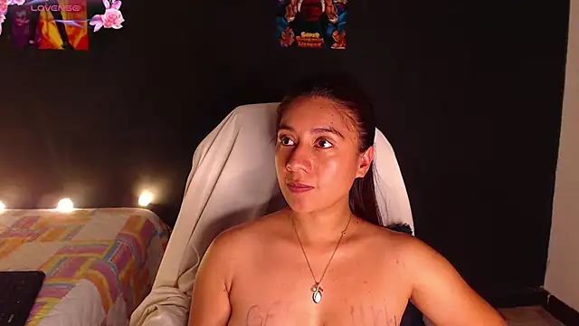 yes0225's Live XXX Chat