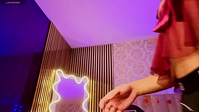 LIHIAN_TAY Adlı Modelin Canlı XXX Sohbeti