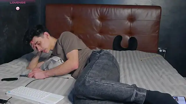 دردشة DanielCrush1 الجنسية المباشرة