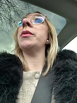 Živý XXX chat Giuliana_baby